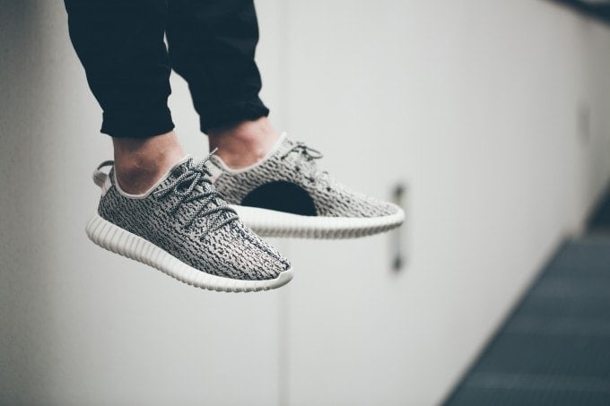 Adidas_Yeezy_Boost_350_Solebox_Onfeet_Pics_Berlin-3-von-15-680x453