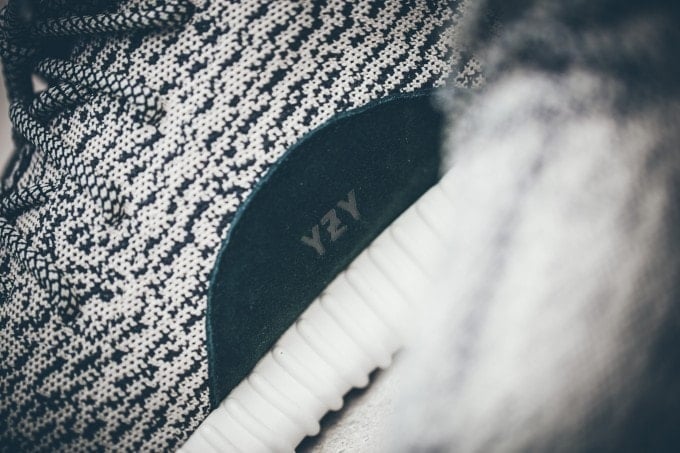 Adidas_Yeezy_Boost_350_Solebox_Onfeet_Pics_Berlin-6-von-15-680x453