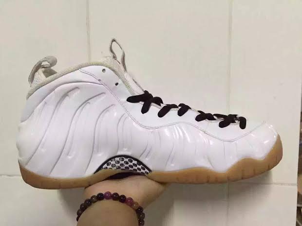 nike-air-foamposite-pro-white-gucci-photos-02