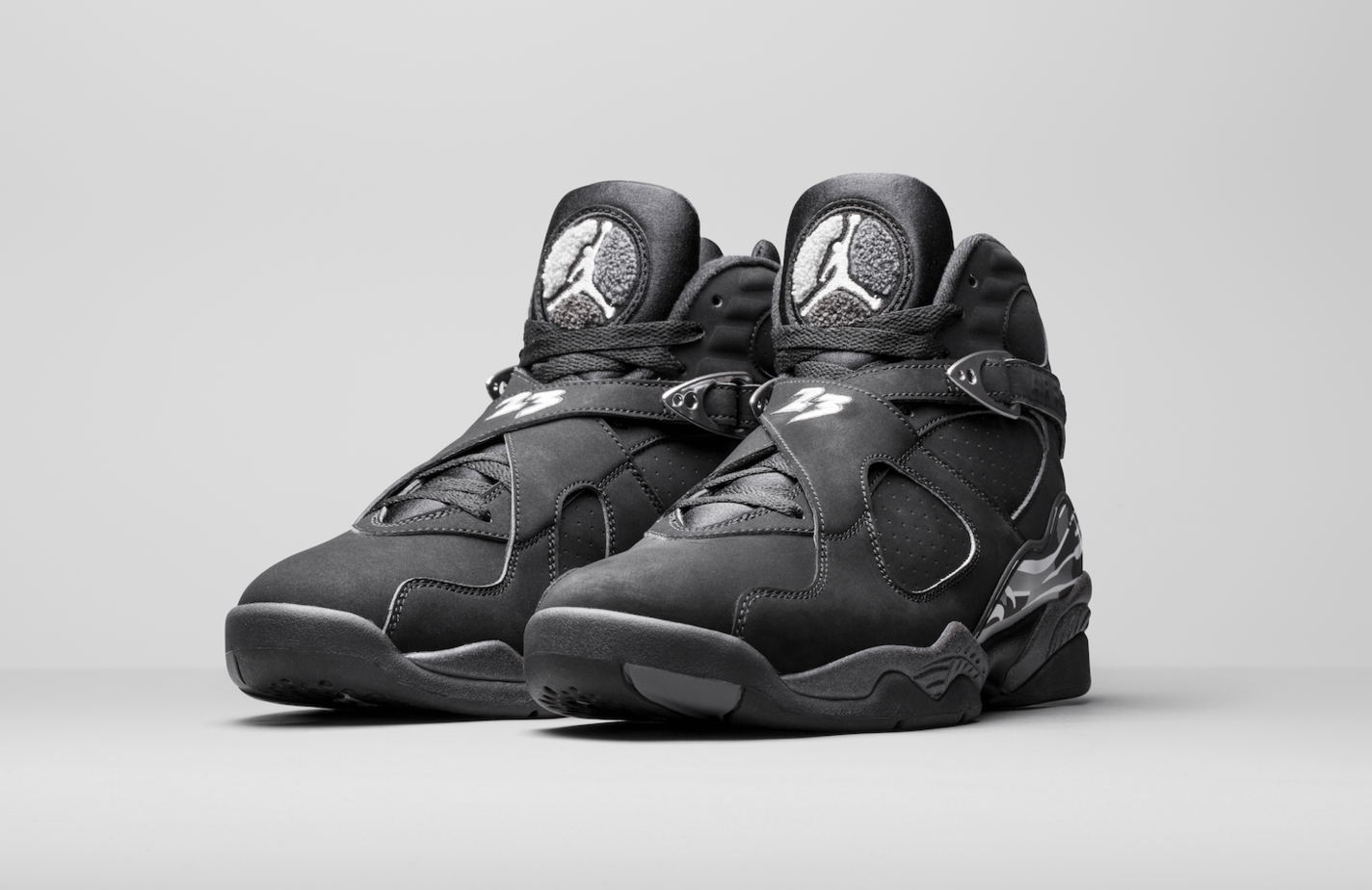Air-Jordan-8-Chrome-Official-Images-2