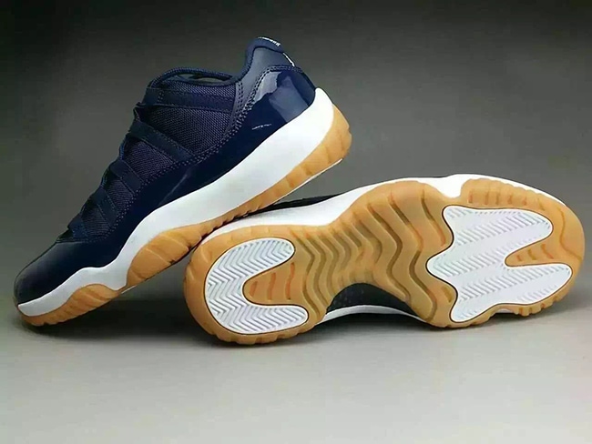 air-jordan-11-low-midnight-navy-gum-8