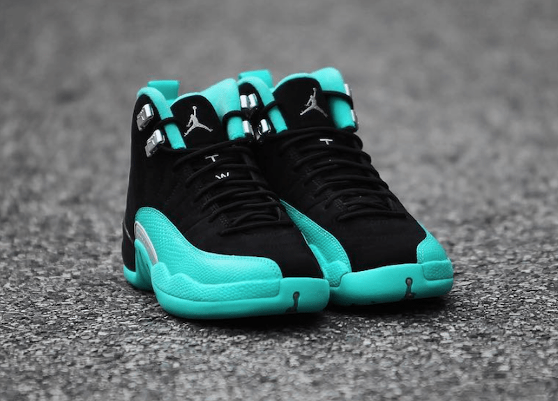 hyper-jade-air-jordan-12-gradeschool-2
