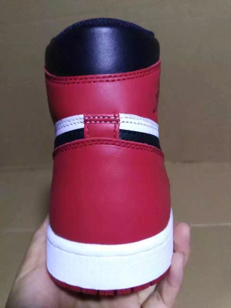 Air Jordan 1 Black Toe 2016