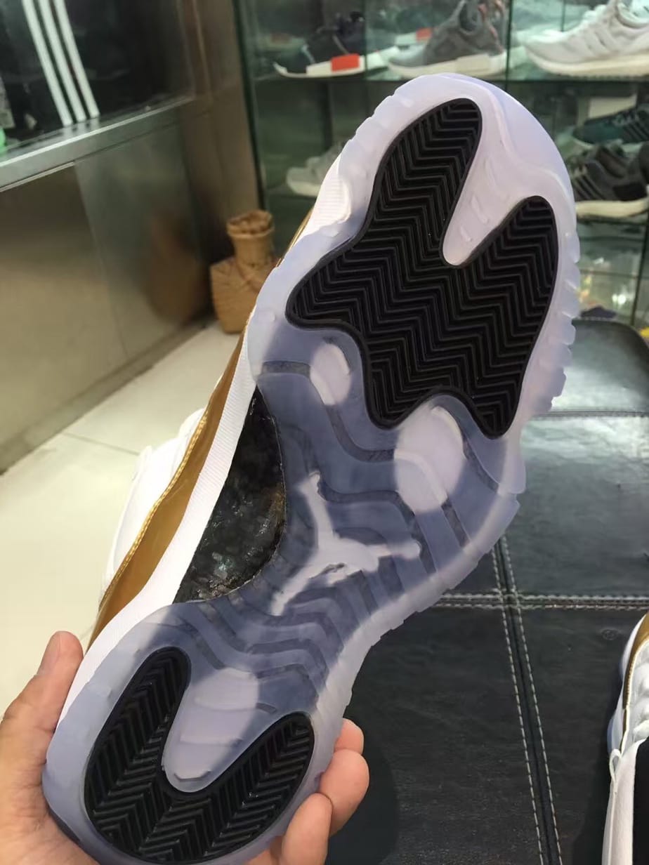 Air Jordan 11 Low Gold Coin