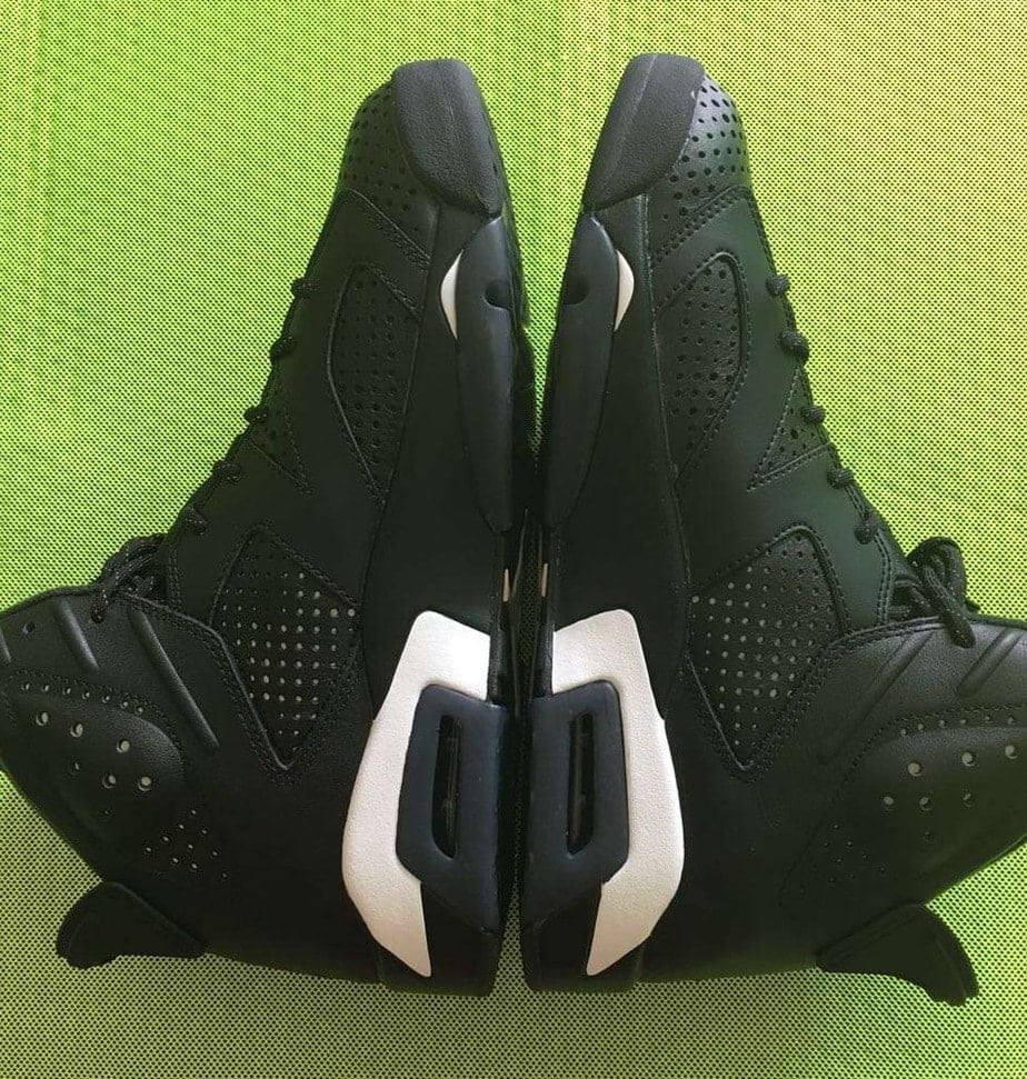 black-cat-jordan-6-2
