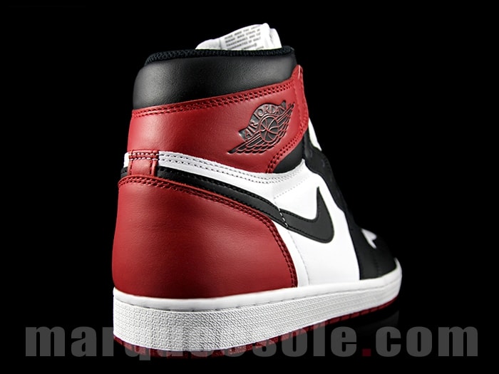Air Jordan 1 Black Toe 2016