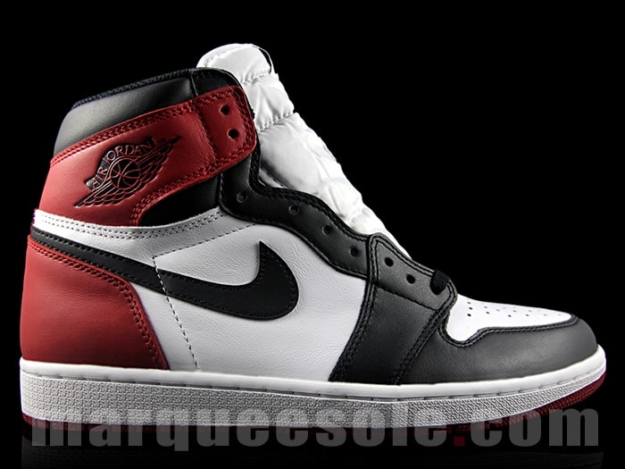 Air Jordan 1 Black Toe 2016