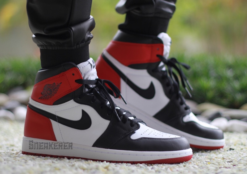 Air Jordan 1 Black Toe 2016