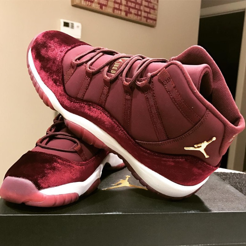 Air Jordan 11 Velvet Night Maroon