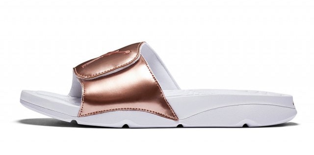 air-jordan-hydro-5-pinnacle-bronze-slides-1-640x449