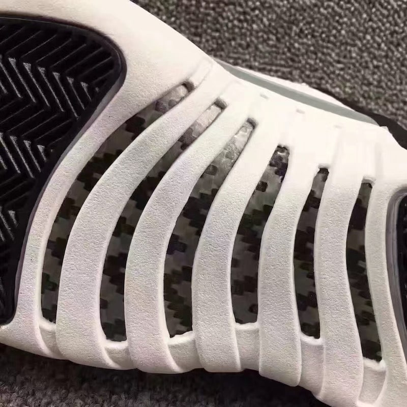 Air Jordan 12 Low Playoffs 2017
