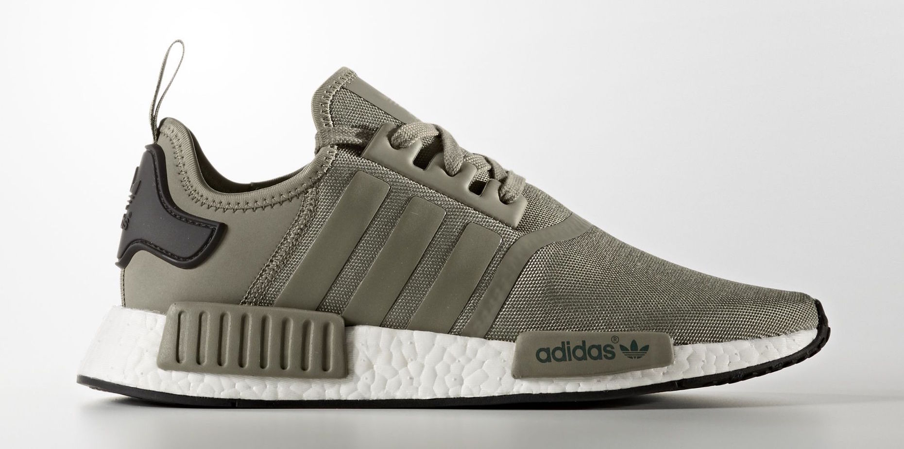 ba7249_01_standard-1