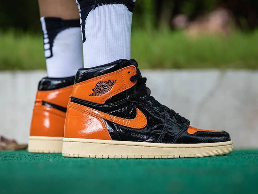 Air Jordan 1 Shattered Backboard 3 2019 555088 028