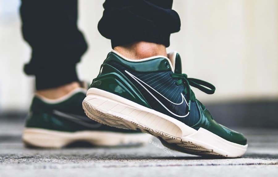 Undefeated x Nike Kobe 4 Protro 