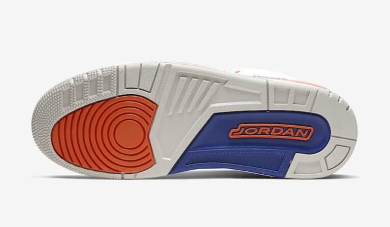 Official Images of the Air Jordan 3 "Knicks"