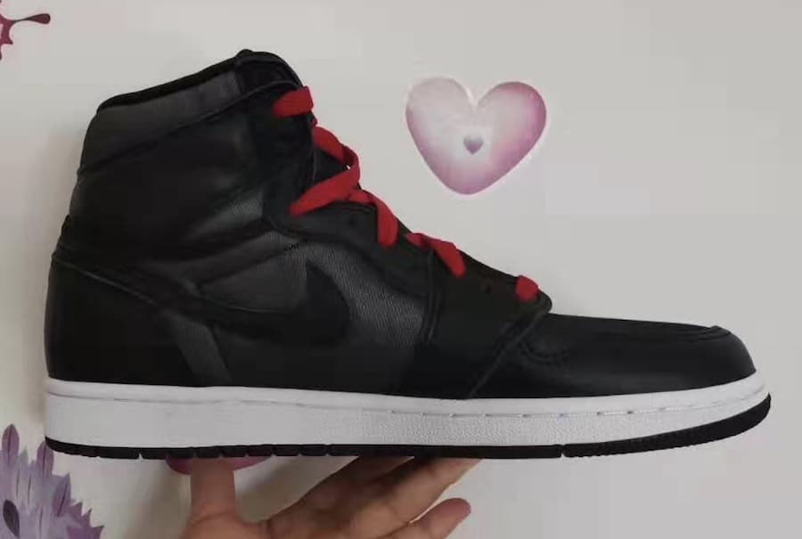 Air Jordan 1 Black Metallic Silver Gym Red 555088 060