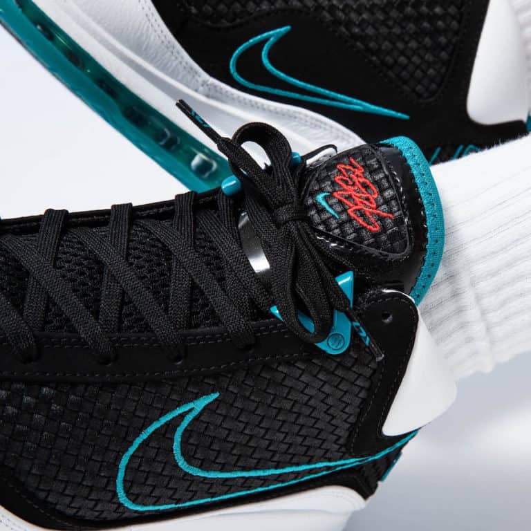 Nike Lebron 7 "Red Carpet"