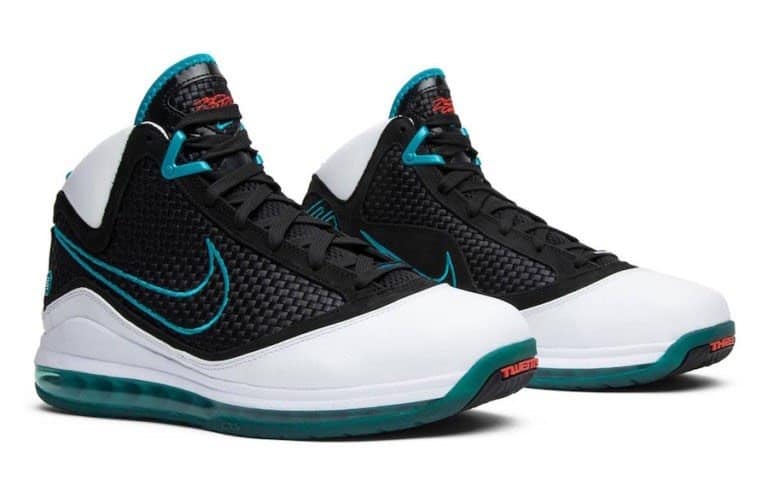 Nike LeBron 7 "red Carpet"