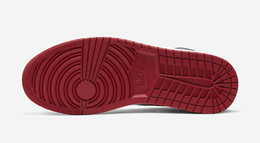 Official Images of the Air Jordan 1 "Bloodline" Releasing This Black Friday