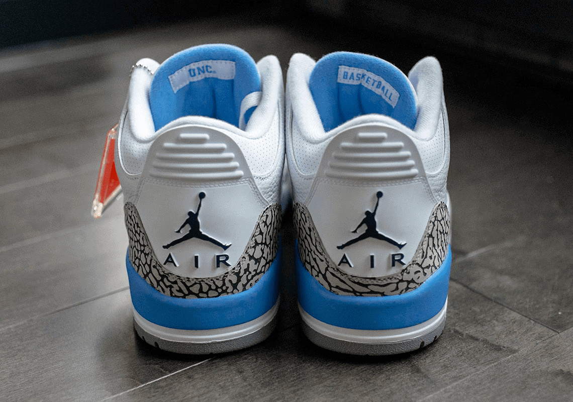 Air Jordan 3 “UNC”
