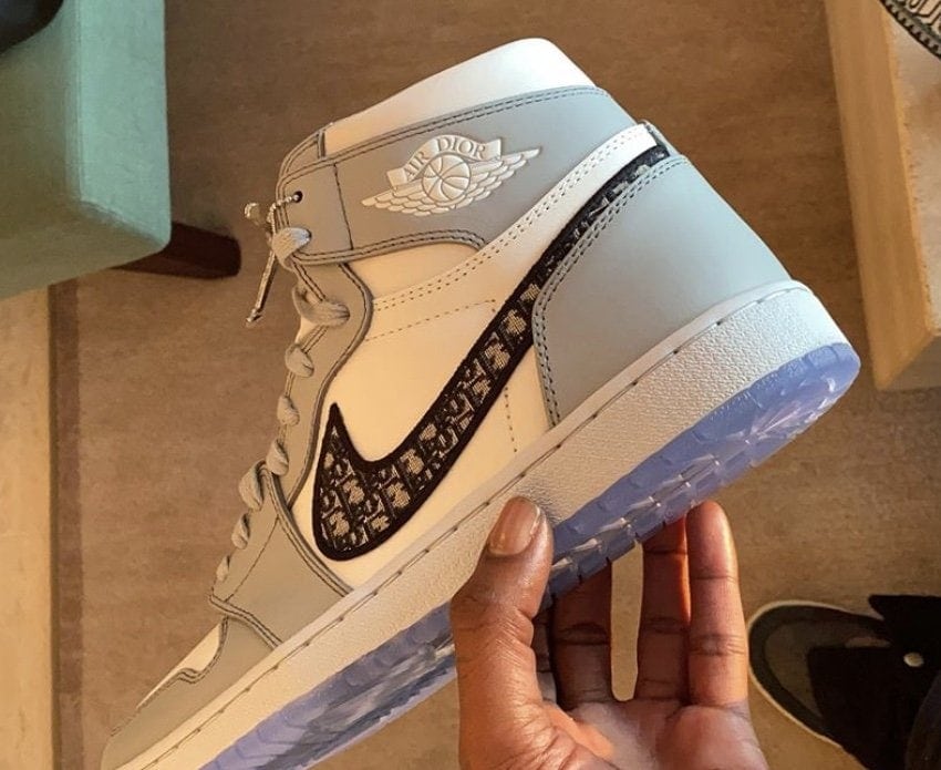Official Look at the Dior x Air Jordan 1