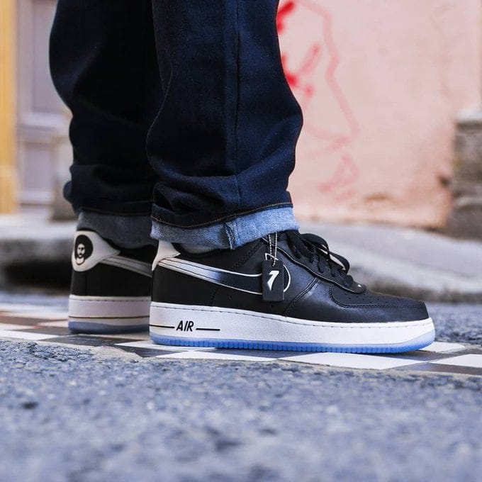 Colin Kaepernick Nike Air Force 1 7 Qs