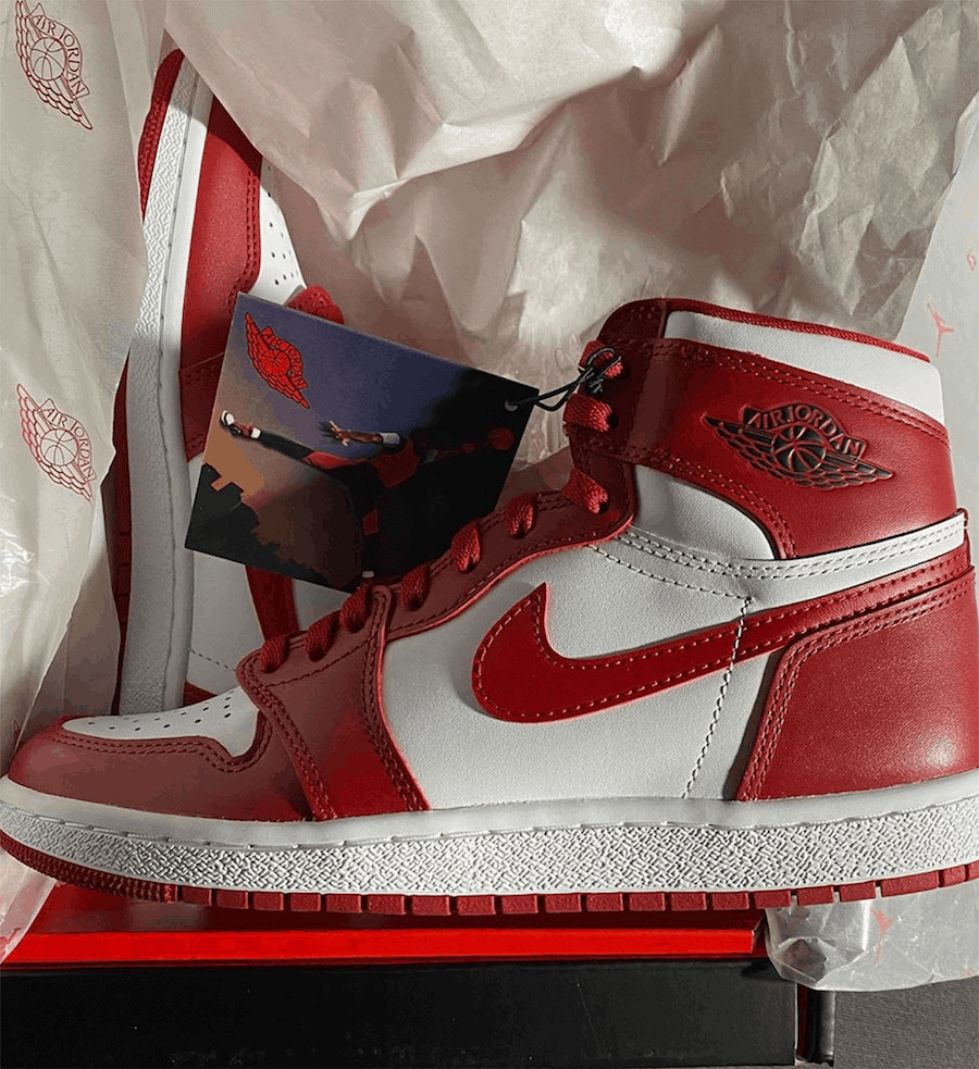 1984 Air Ship PE x 1985 Air Jordan 1 “New Beginnings” Pack