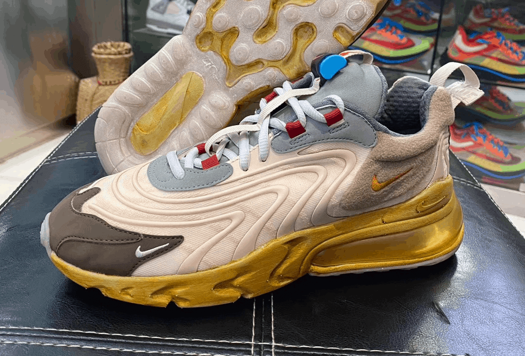 Travis Scott Nike Air Max 270 React