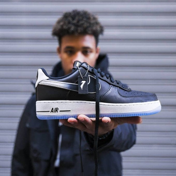 Colin Kaepernick Nike Air Force 1 7 Qs