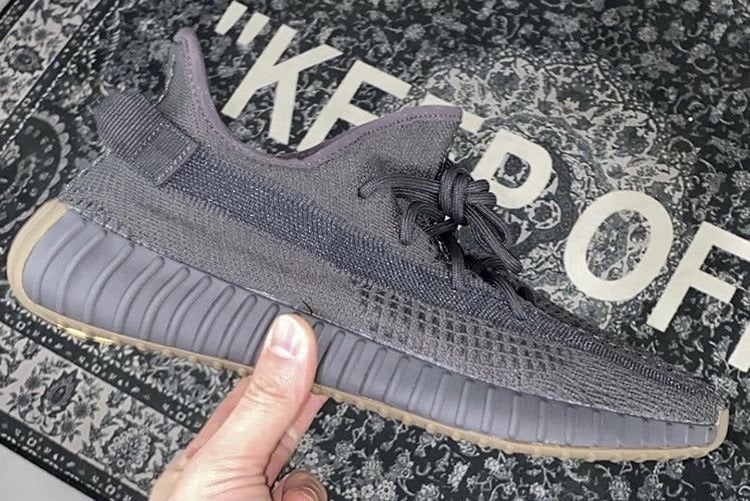 adidas Yeezy Boost 350 V2 Utility Black