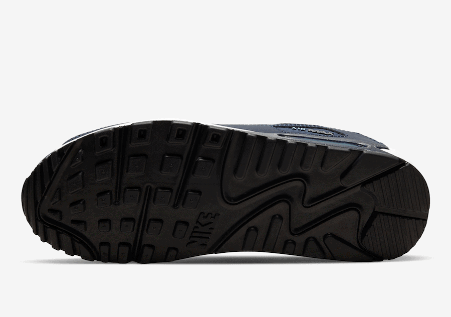 Obsidian Blue Paints the Nike Air Max 90