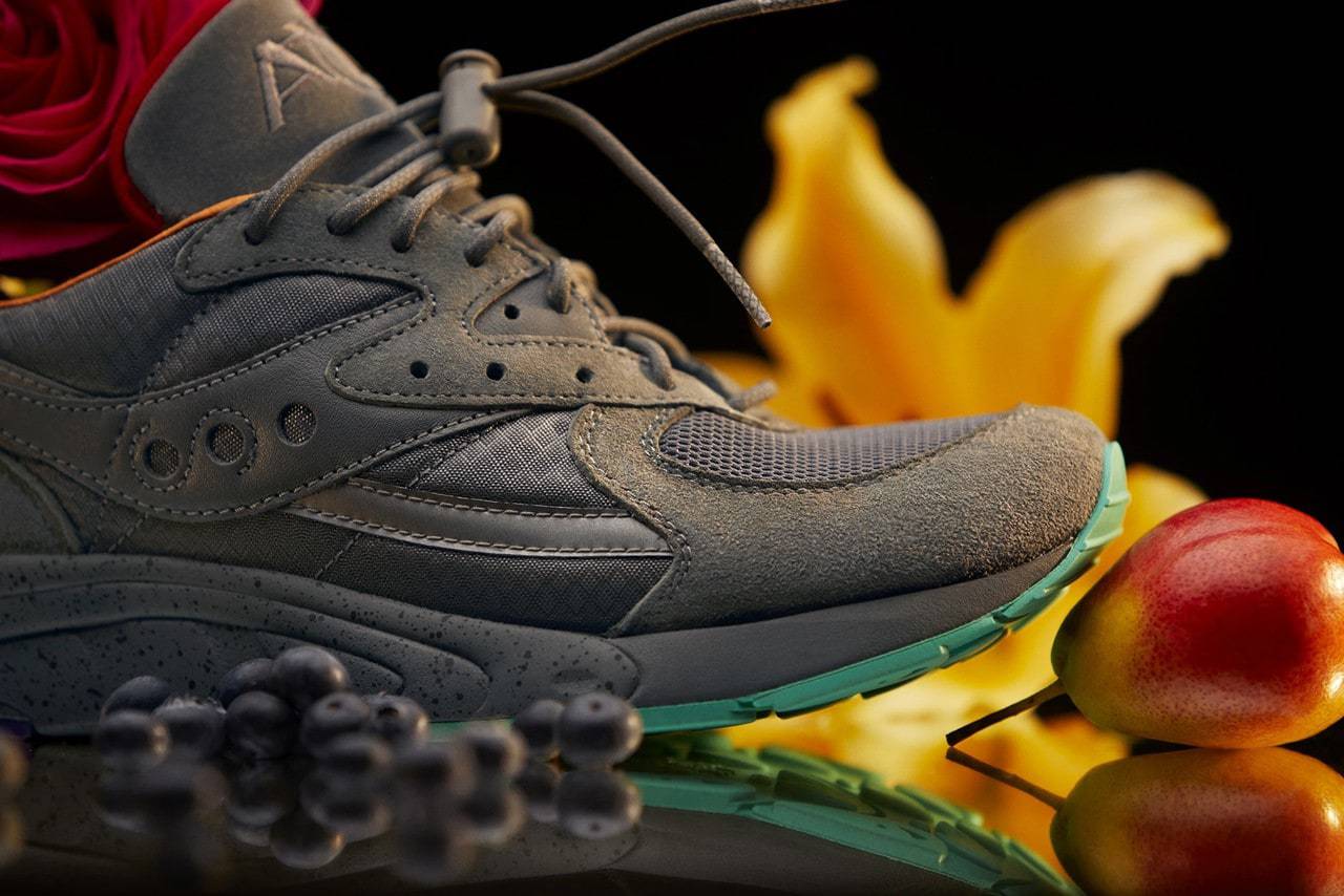 Raised By Wolves Saucony Aya Asphalt Jungle
