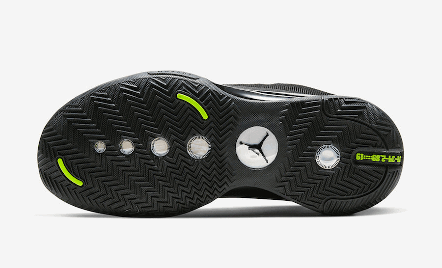 Air Jordan 34 “Black Cat” Released Today