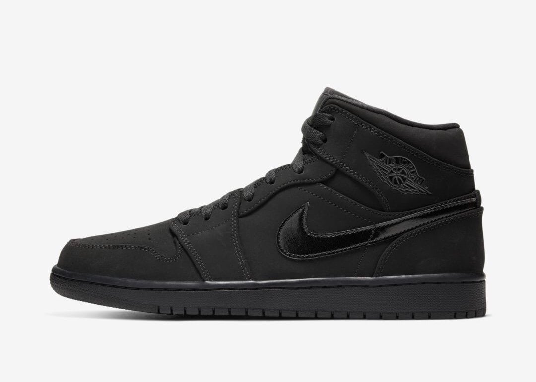 A Triple Black Air Jordan 1 Mid Just Dropped