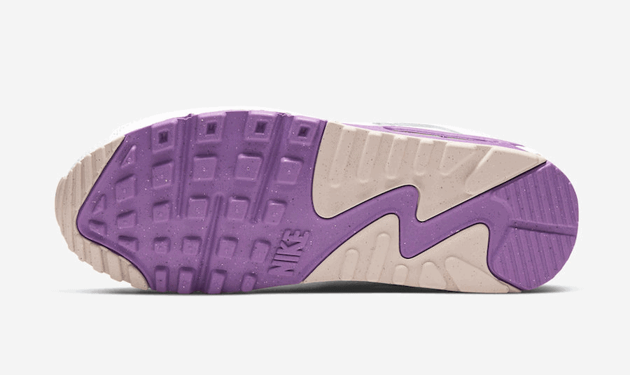 Nike Air Max 90 “Easter” just Hatched