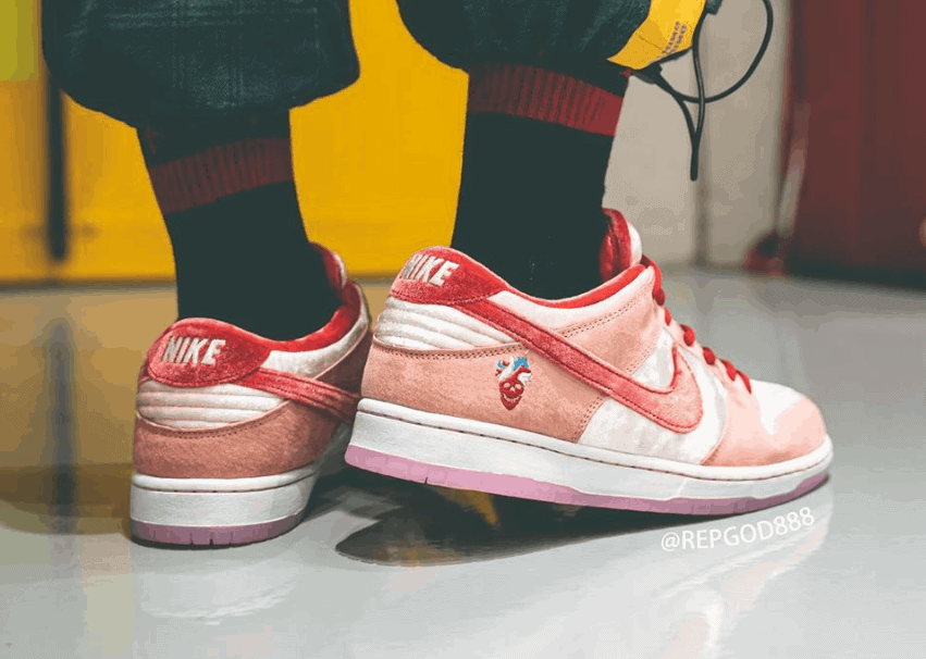 StrangeLove x Nike SB Dunk Low