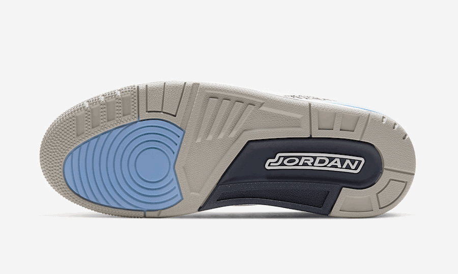 Air Jordan 3 “UNC”