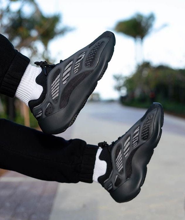 adidas Yeezy 700 V3 Alvah