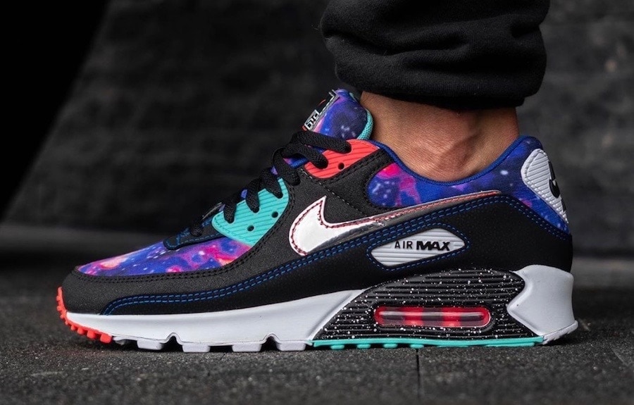 On-Foot Look: Nike Air Max 90 “Galaxy”