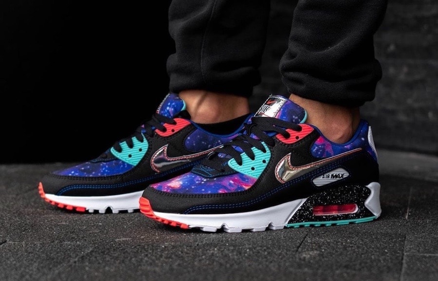 On-Foot Look: Nike Air Max 90 “Galaxy”