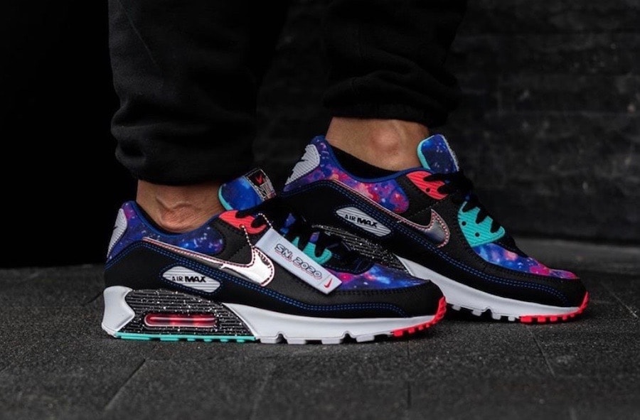 On-Foot Look: Nike Air Max 90 “Galaxy”