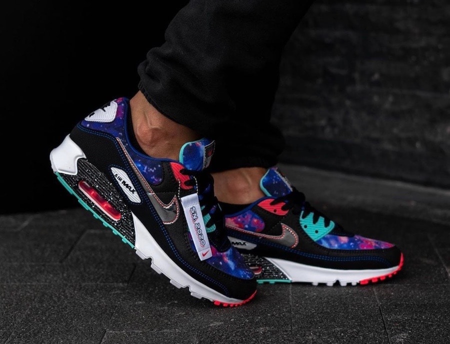 On-Foot Look: Nike Air Max 90 “Galaxy”