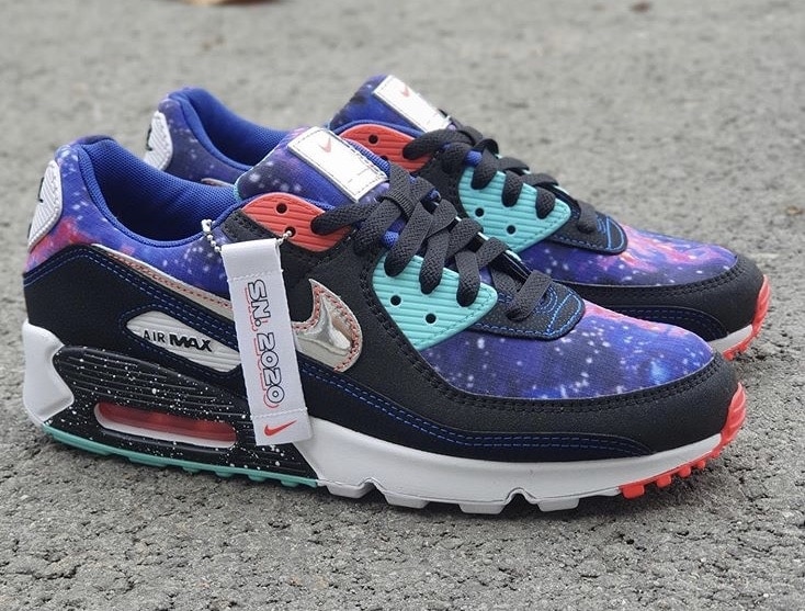 Nike Air Max 90 Galaxy