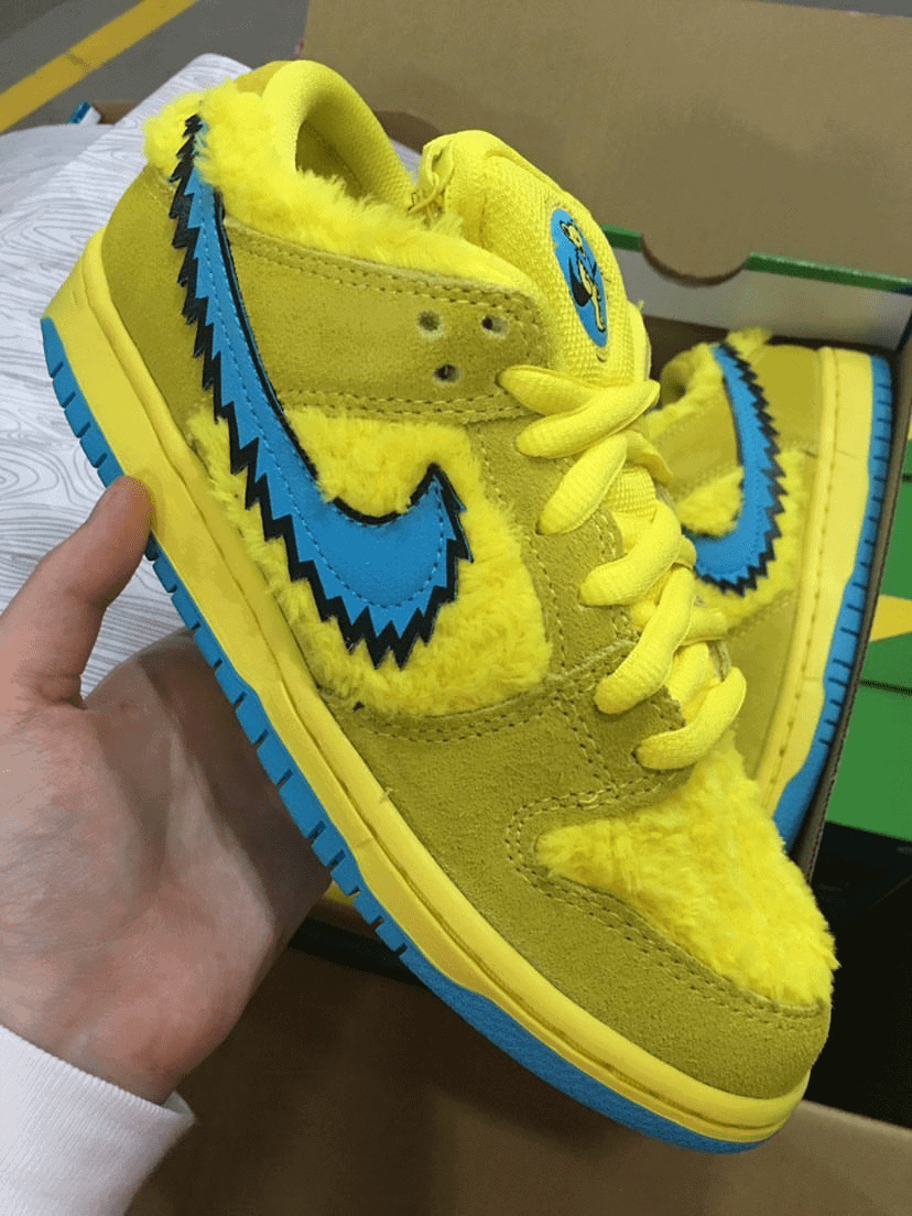 Grateful Dead x Nike SB Dunk Low "Orange Bear"