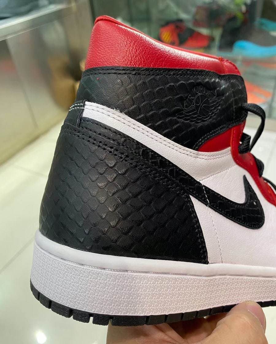 Air Jordan 1 High OG “Satin Snake”