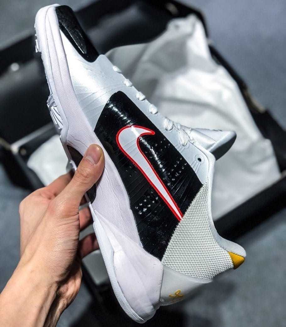 Nike Kobe 5 Protro Bruce Lee