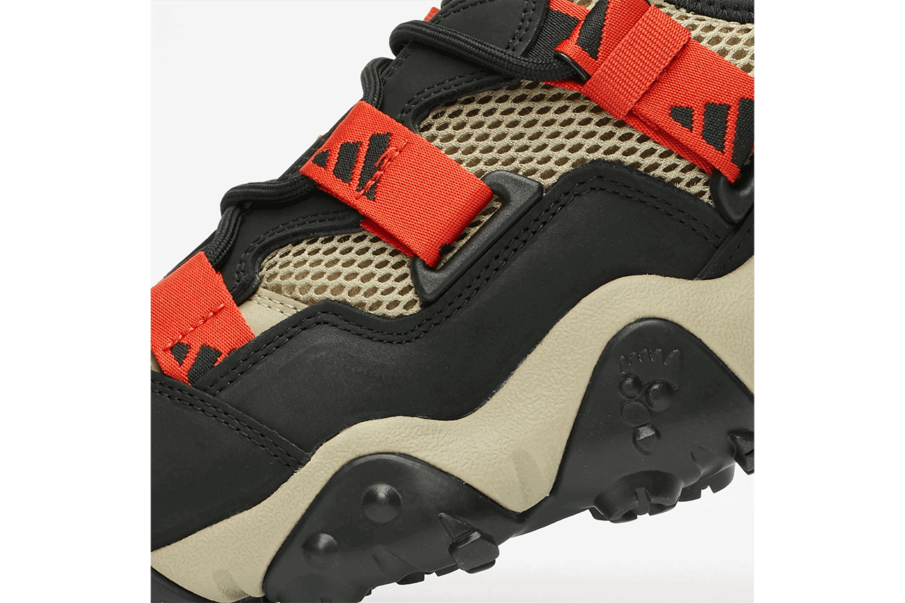 adidas Consortium Fyw Xta Black Red Beige FV2536 Hiking Trail Sneaker