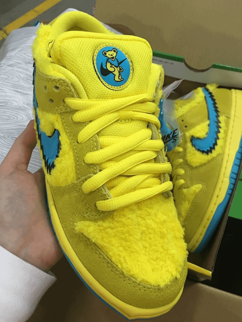 Grateful Dead x Nike SB Dunk Low "Orange Bear"