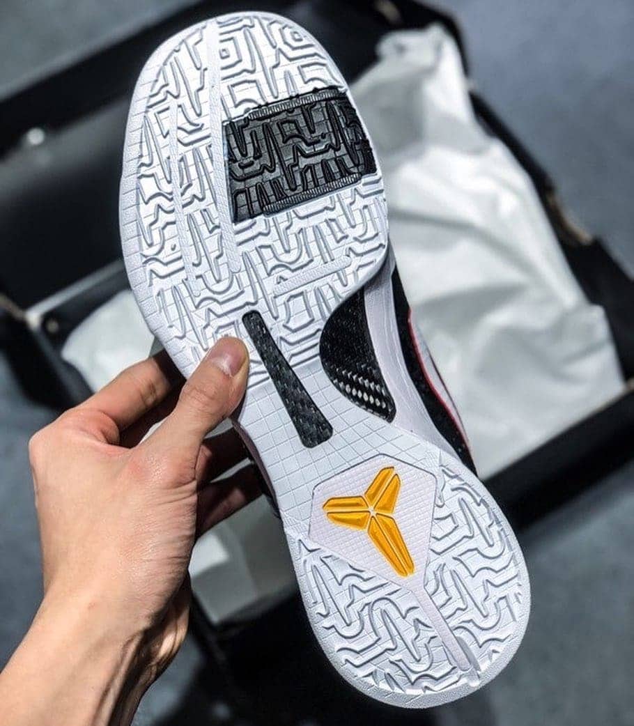 Nike Kobe 5 Protro Bruce Lee
