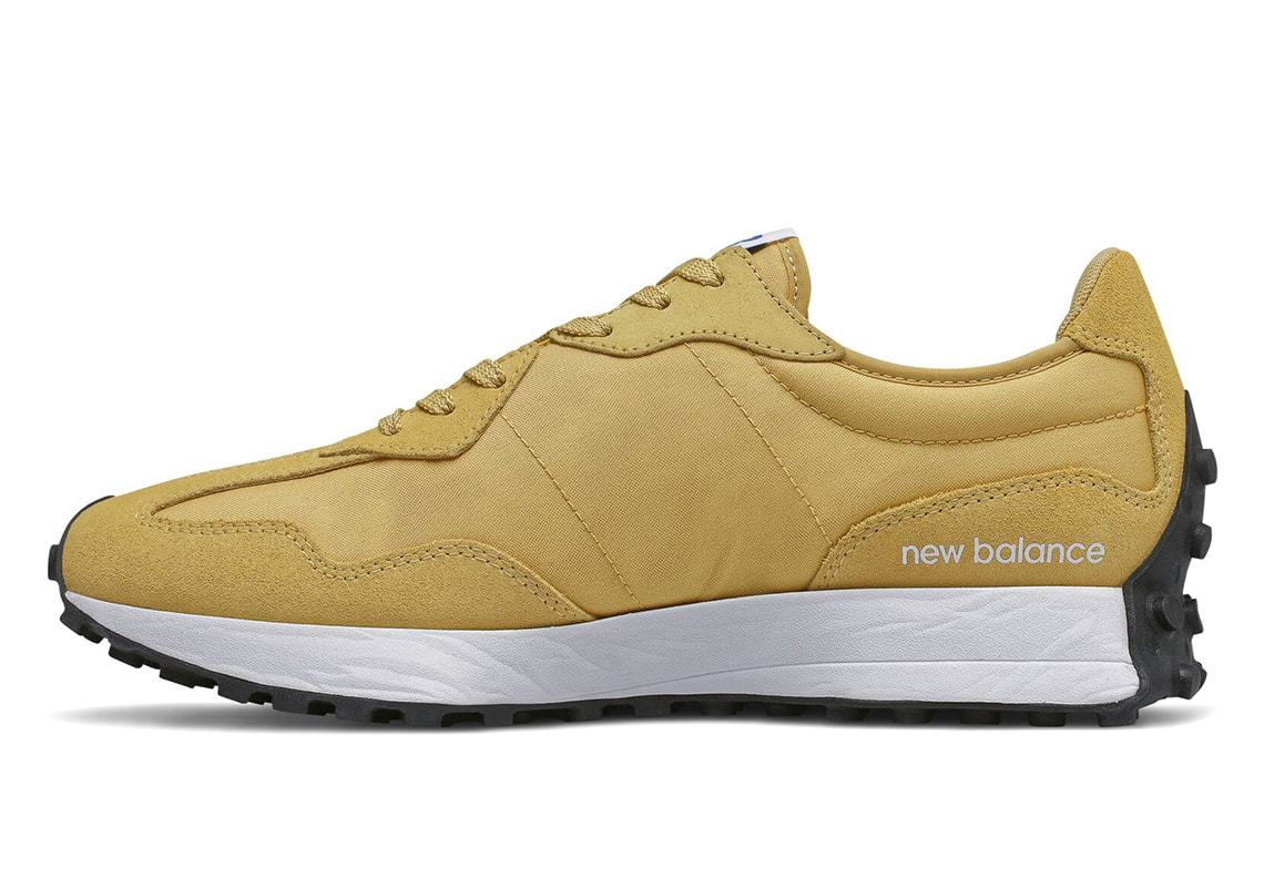 New Balance 327 Yellow